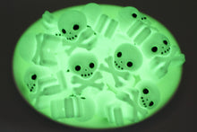 Load image into Gallery viewer, GLOW 3D Skull