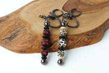 Load image into Gallery viewer, Leopard Beaded Keychain