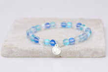 Load image into Gallery viewer, blue and white moonstone bracelet on elastic