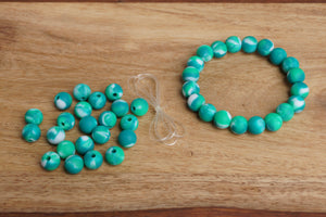 green tie-dye silicone bead bracelet kit
