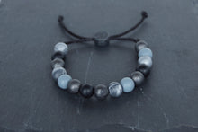 Load image into Gallery viewer, mixed metallic black and silver adjustable silicone bead bracelet