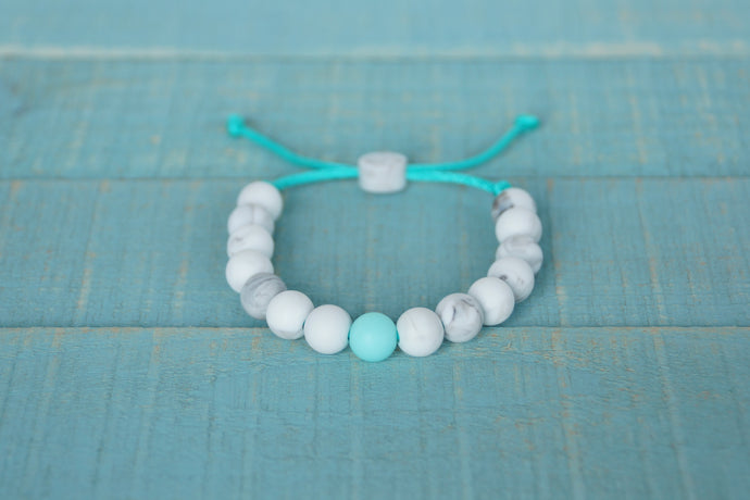 marble with turquoise accent bead adjustable silicone  bracelet