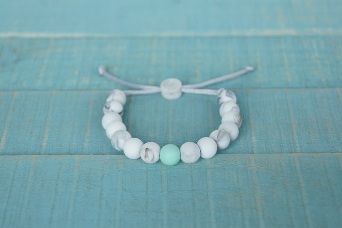 White marble with mint accent bead adjustable silicone bracelet