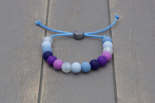 Load image into Gallery viewer, blue and purple winter colours adjustable silicone bead bracelet